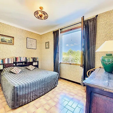 Villa Lola Yourhosthelper *